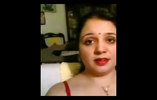amatur wanita gemuk menunjukkan pussy