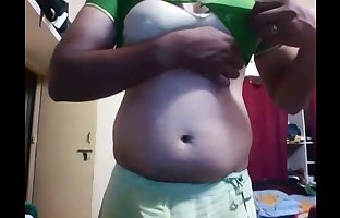 Hot Indian Shemale expose herself infront of CAM