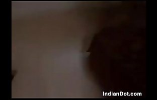 Indische babe in ein interracial flotter Dreier