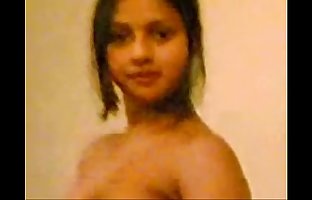 Indian girl dancing - Random-porn.com