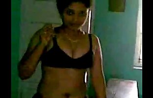 Smart Indian Teacher expose her Cute Nude Body and BJ