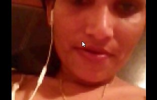 인도 섹시한중년여성 셀프 탄 동영상 2