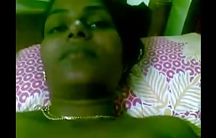 الهندي جبهة تحرير مورو الإسلامية شرائح و يظهر لها عارية الجسم
