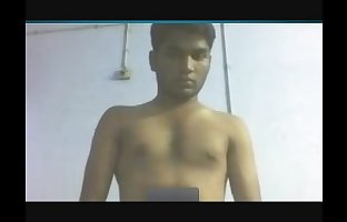 Ao vivo masturbação de um indiana menino